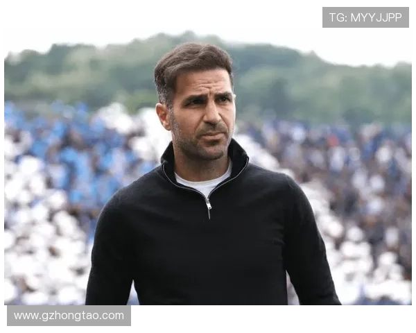 法布雷加斯率科莫三连胜获奖